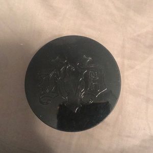 KAT VON D LOCK IT SETTING POWDER